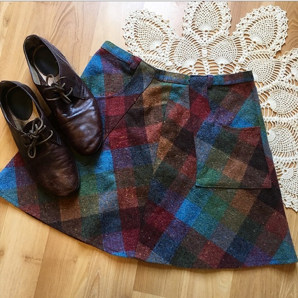 Urban Outfitters Dresses & Skirts - 🍁Vintage Nubby Wool Mini Skirt🍁